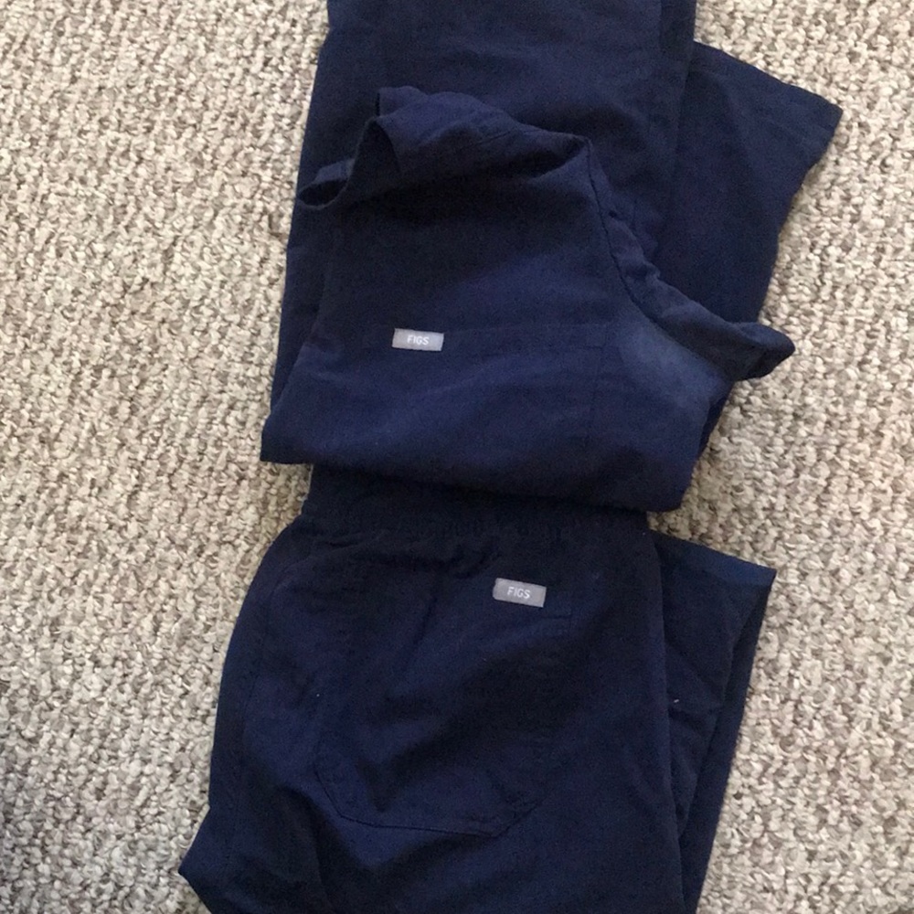 Size small navy figs set